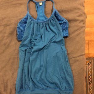 🌈2/$20. Lululemon Athletica Tank top